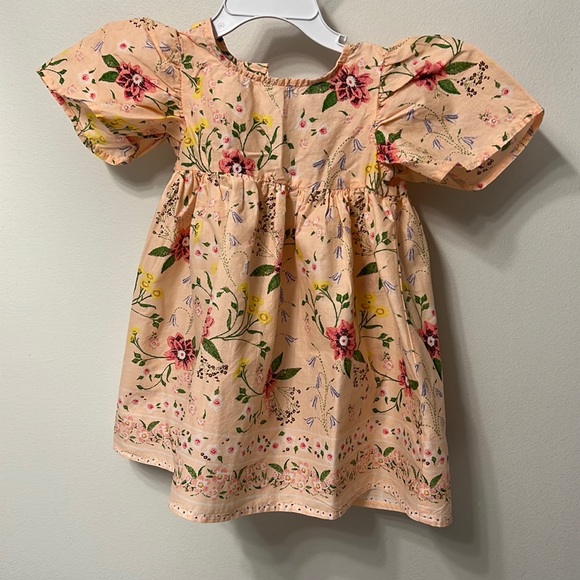 Old Navy Other - Sweet peach floral dress. Perfect for Easter or Spring photos!